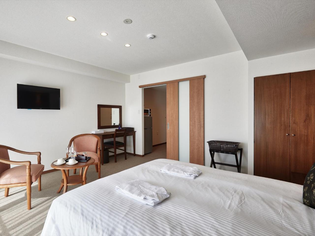 Creass Hotel Tsubogawa Marche Naha Buitenkant foto